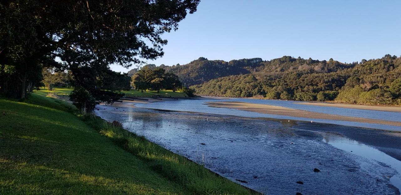 Brook Lodge Whangamata Esterno foto